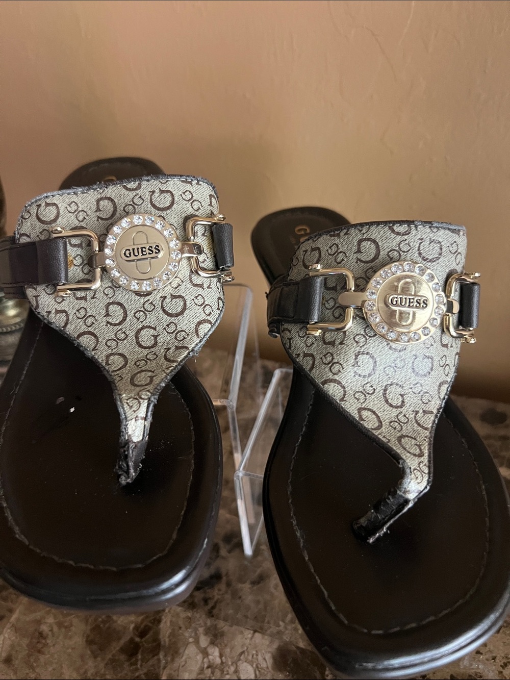 GUESS Beige Monogram Thong Sandals with Gold Medallions